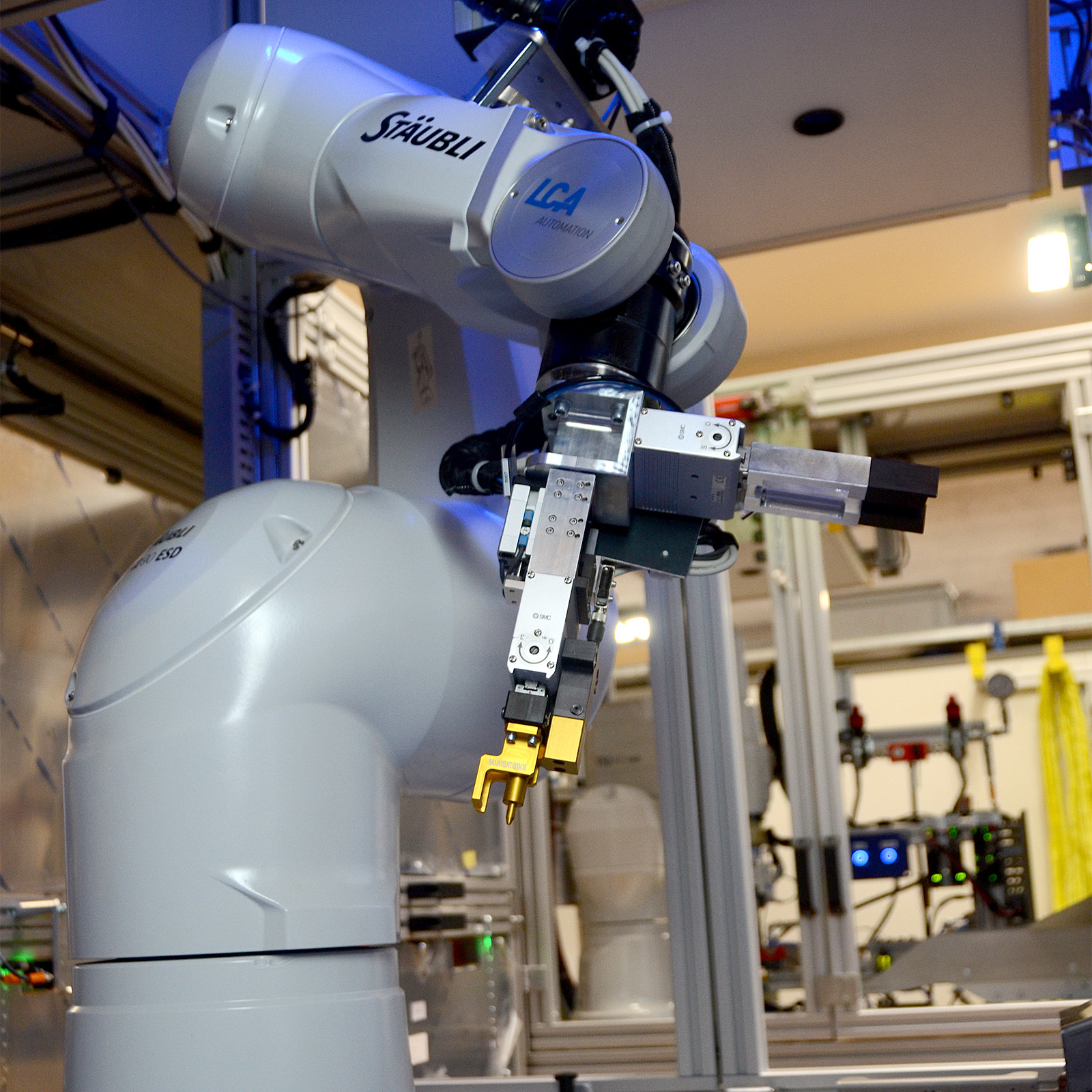 Ein Roboterarm der Firma Stäubli.